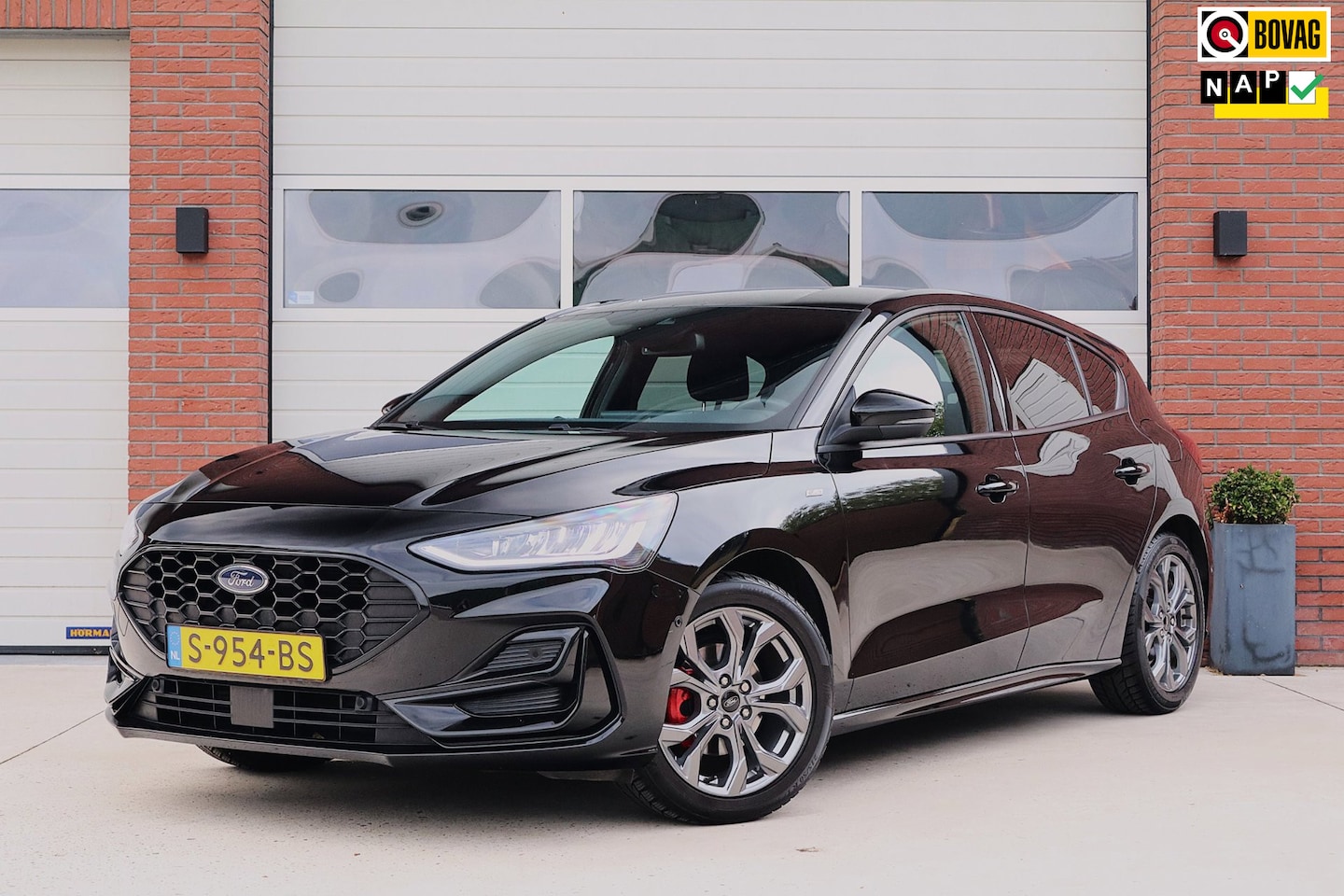 Ford Focus - 1.0 EcoBoost 155pk Hybrid ST Line X - B&O - Widescreen - Virtual - Winterpack - AGR stoel - AutoWereld.nl