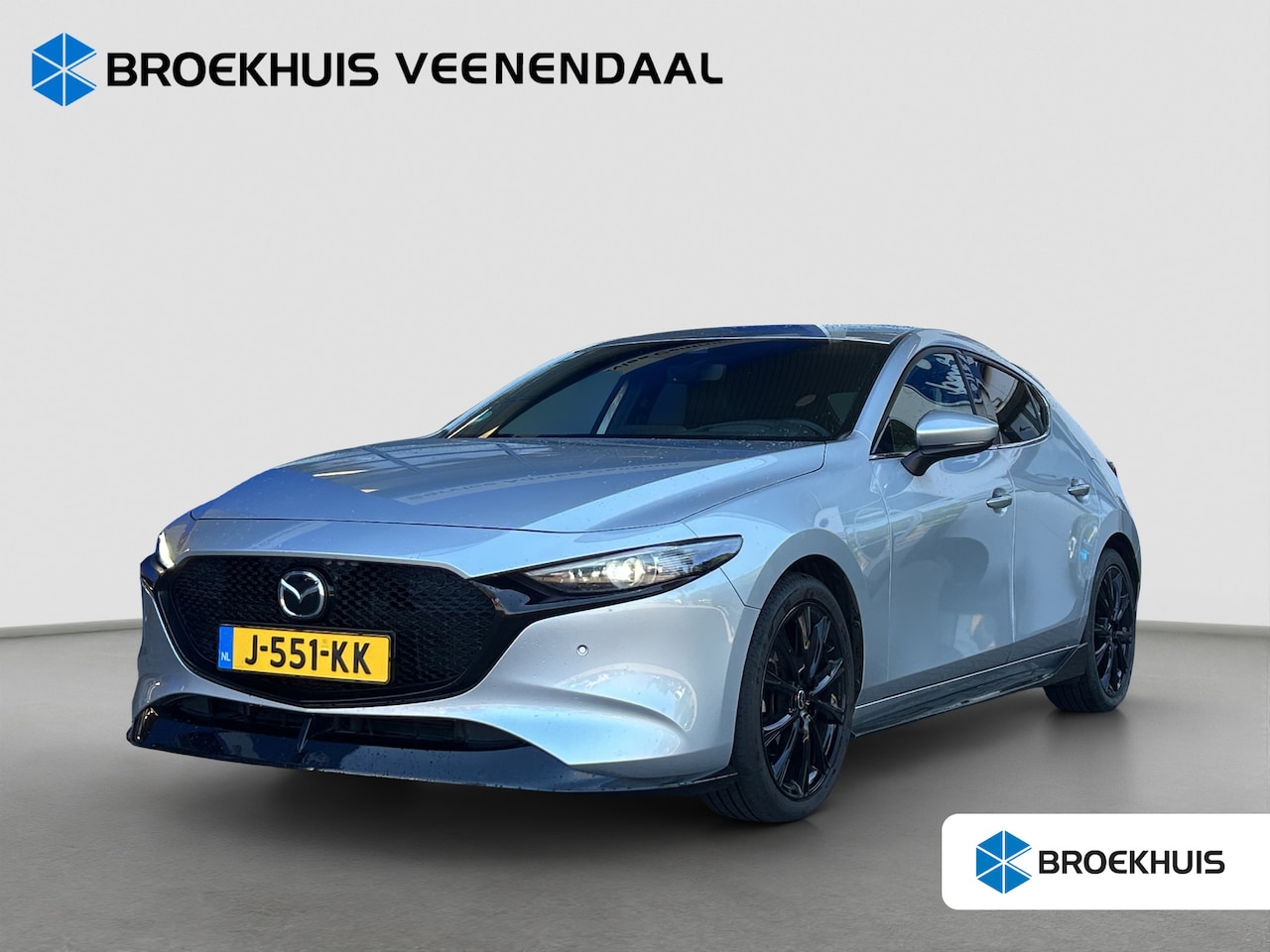 Mazda 3 - 2.0 e-SkyActiv-X M Hybrid 180 Luxury | BOSE | HUD | Camera | Adap. Cruise | Leder | Stoelv - AutoWereld.nl
