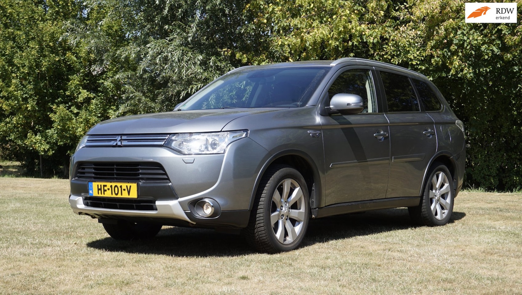 Mitsubishi Outlander - 2.0 PHEV Executive Edition Leder trekhaak camera - AutoWereld.nl