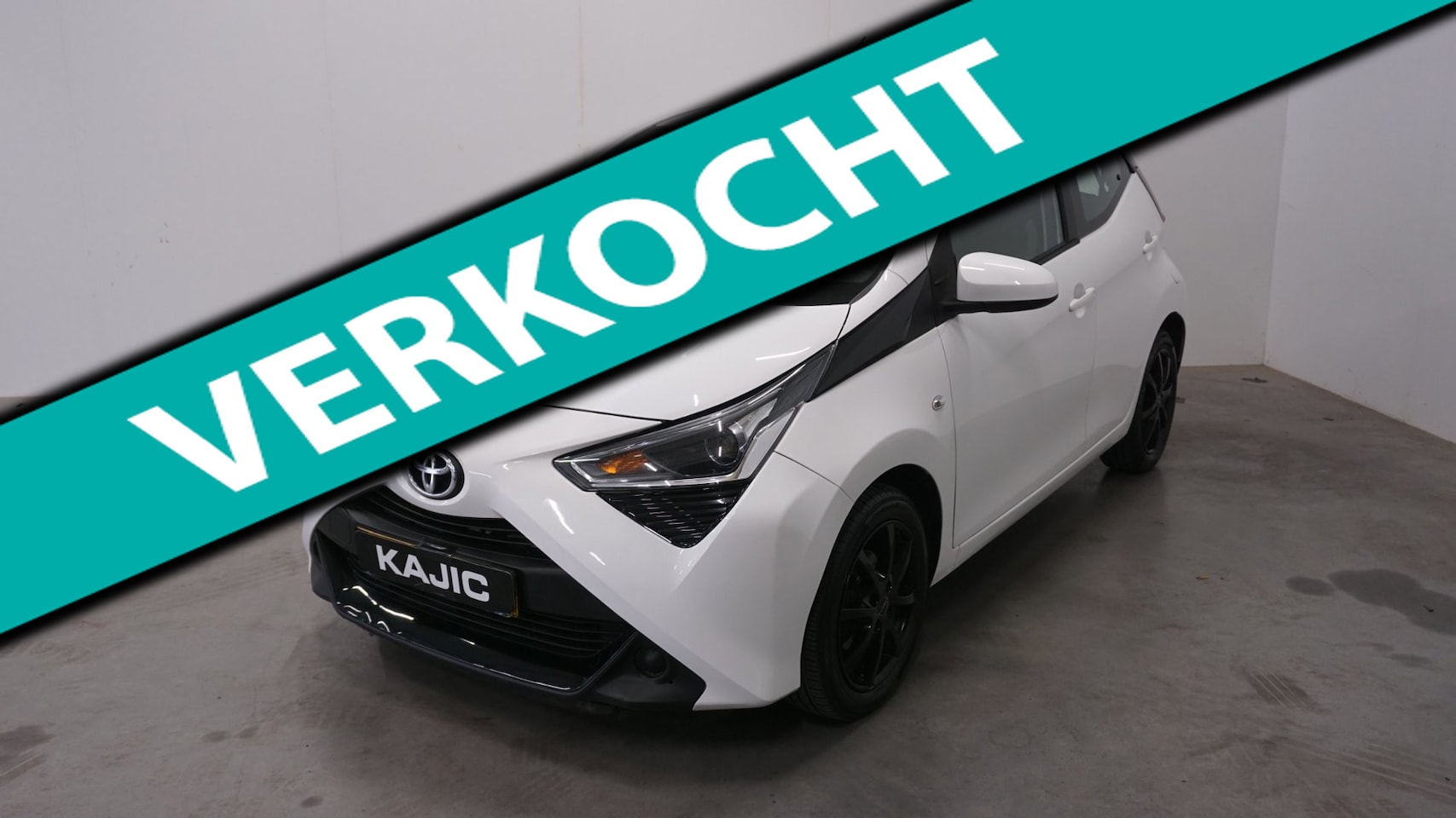 Toyota Aygo - 1.0 VVT-i x-play 1.0 VVT-i x-play - AutoWereld.nl