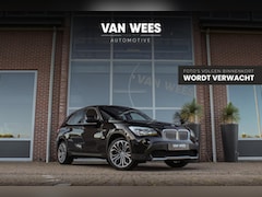 BMW X1 - xDrive28i Executive | Dealer onderhouden | 2e eigenaar | Camera | Sportstoelen | Navigatie