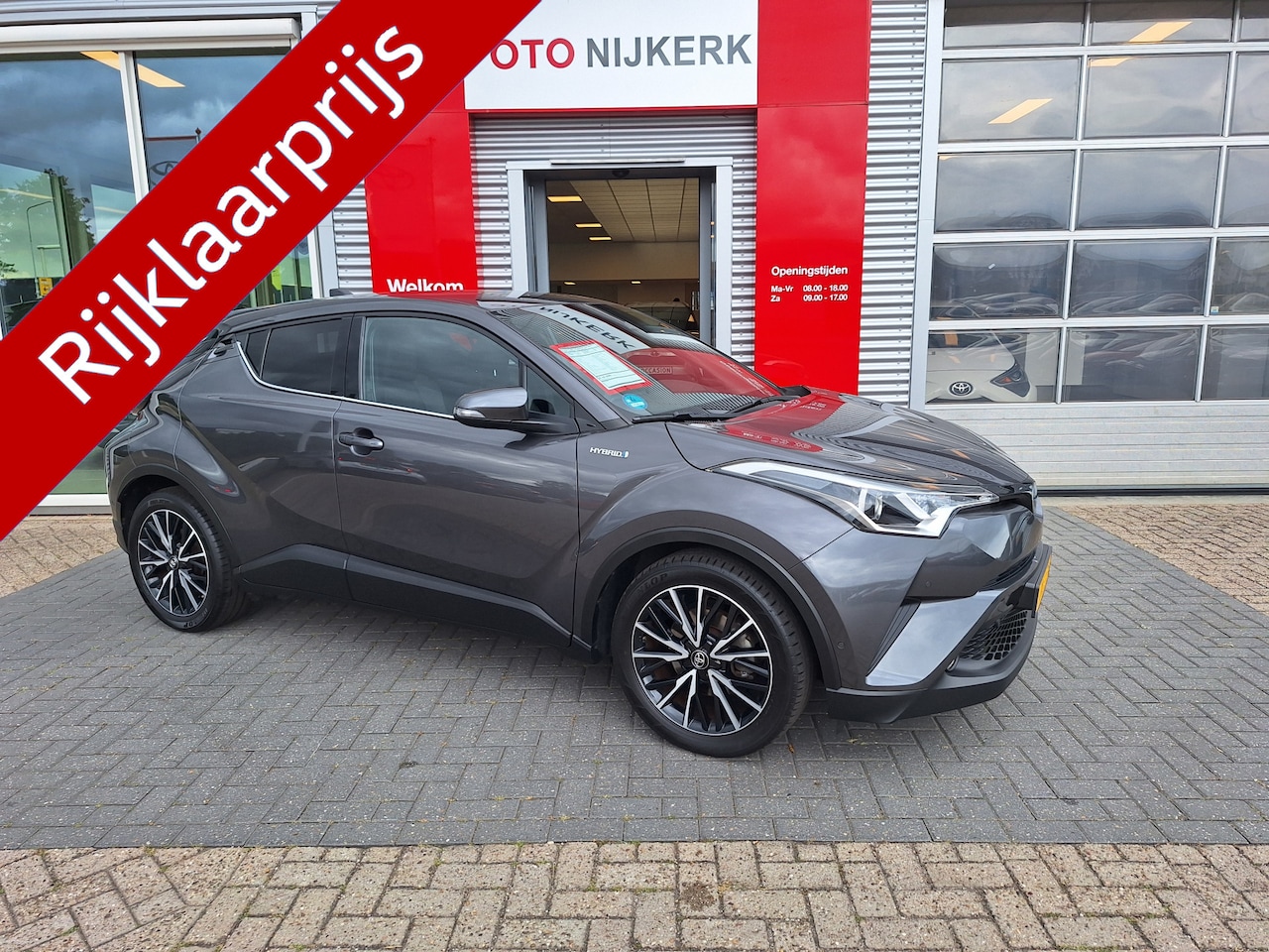 Toyota C-HR - 1.8 Hybrid Executive met trekhaak **NL-auto** - AutoWereld.nl