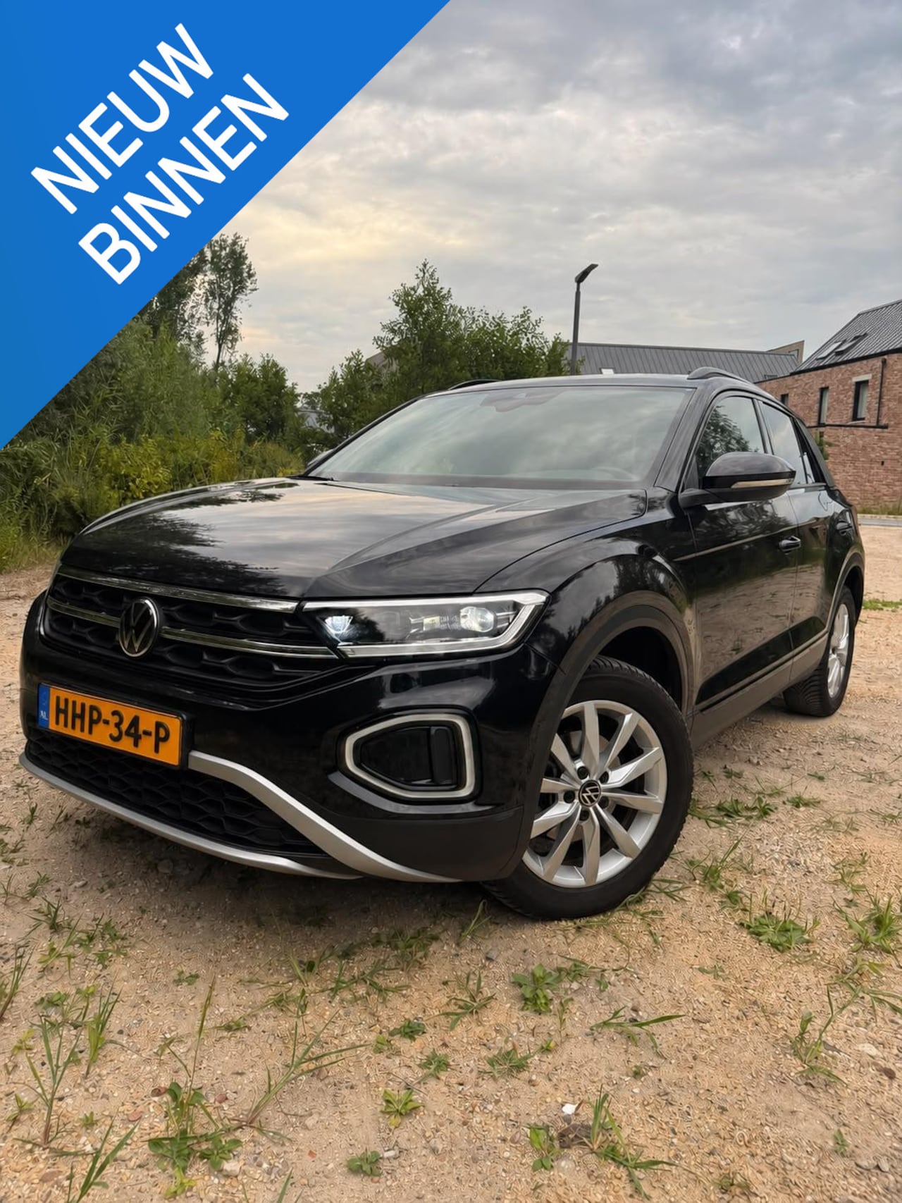 Volkswagen T-Roc - 1.5 TSI Life Business 1.5 TSI Life Business - AutoWereld.nl
