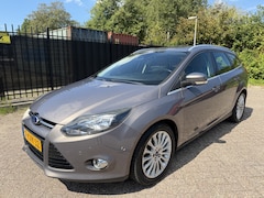 Ford Focus Wagon - 1.0 EcoBoost Titanium Leer/Clima/Cruise/Stoelverw/PDC