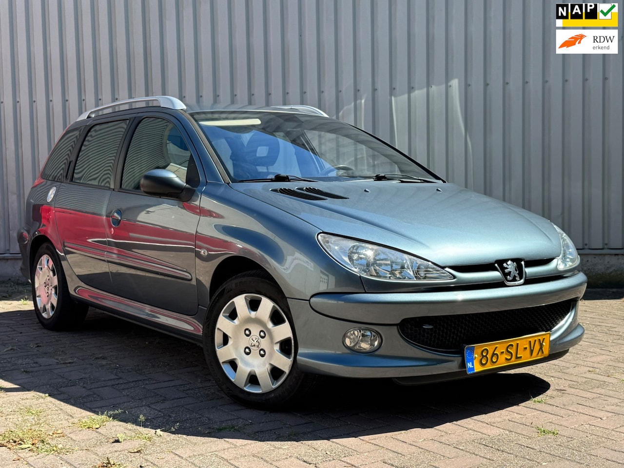 Peugeot 206 SW - 1.4-16V Air-line 3 Airco - AutoWereld.nl
