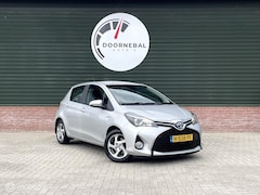 Toyota Yaris - 1.5 Hybrid Aspiration / CAMERA / PARKEERSENSOREN