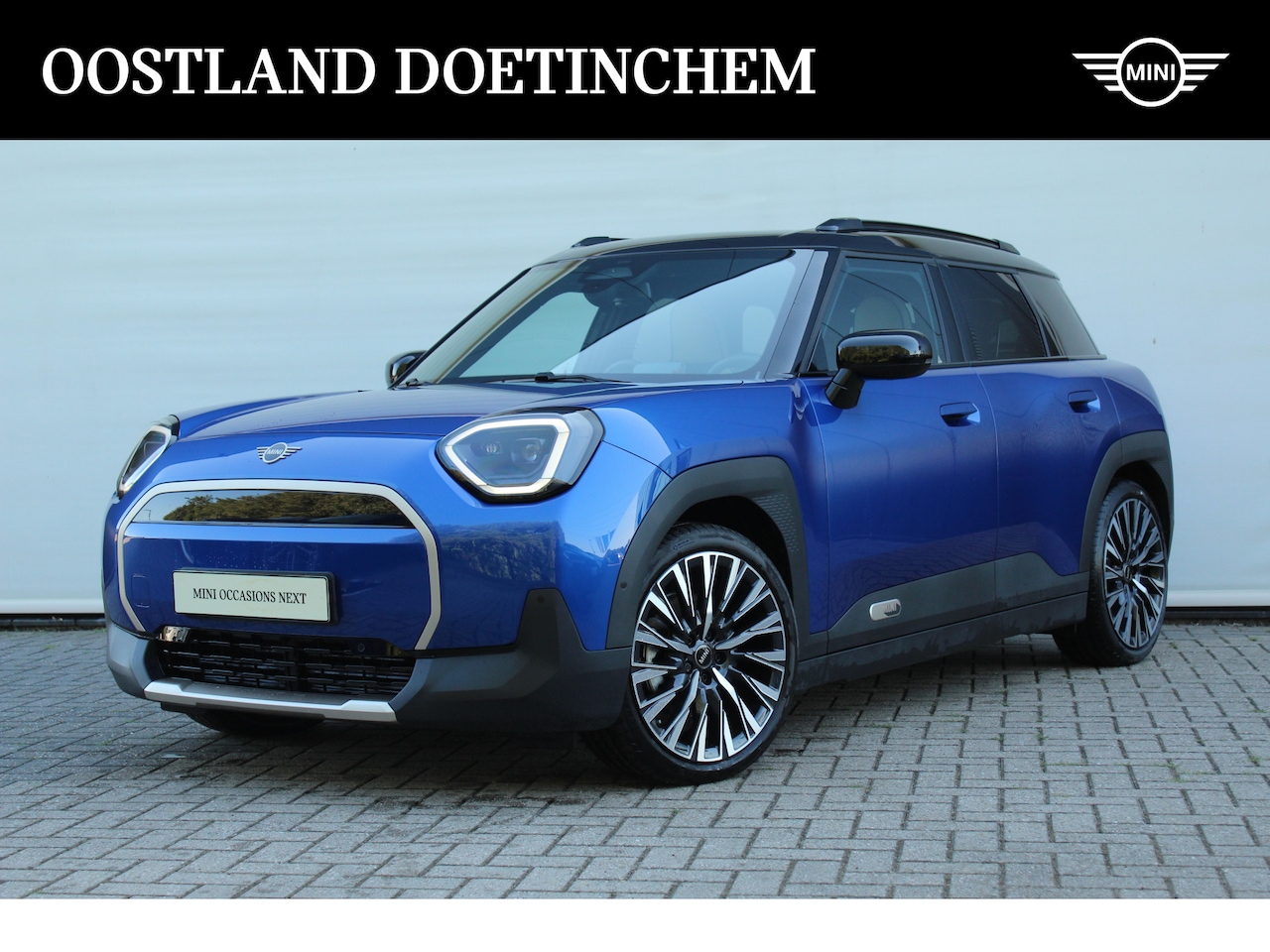 MINI Aceman - E / Favoured / Pakket M / 19" Eternal Spoke 2-tone - AutoWereld.nl