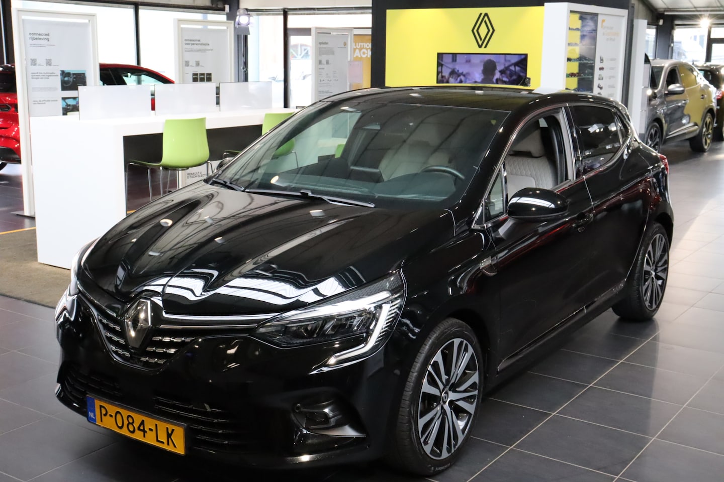 Renault Clio - TCe 90pk Initiale Paris - AutoWereld.nl