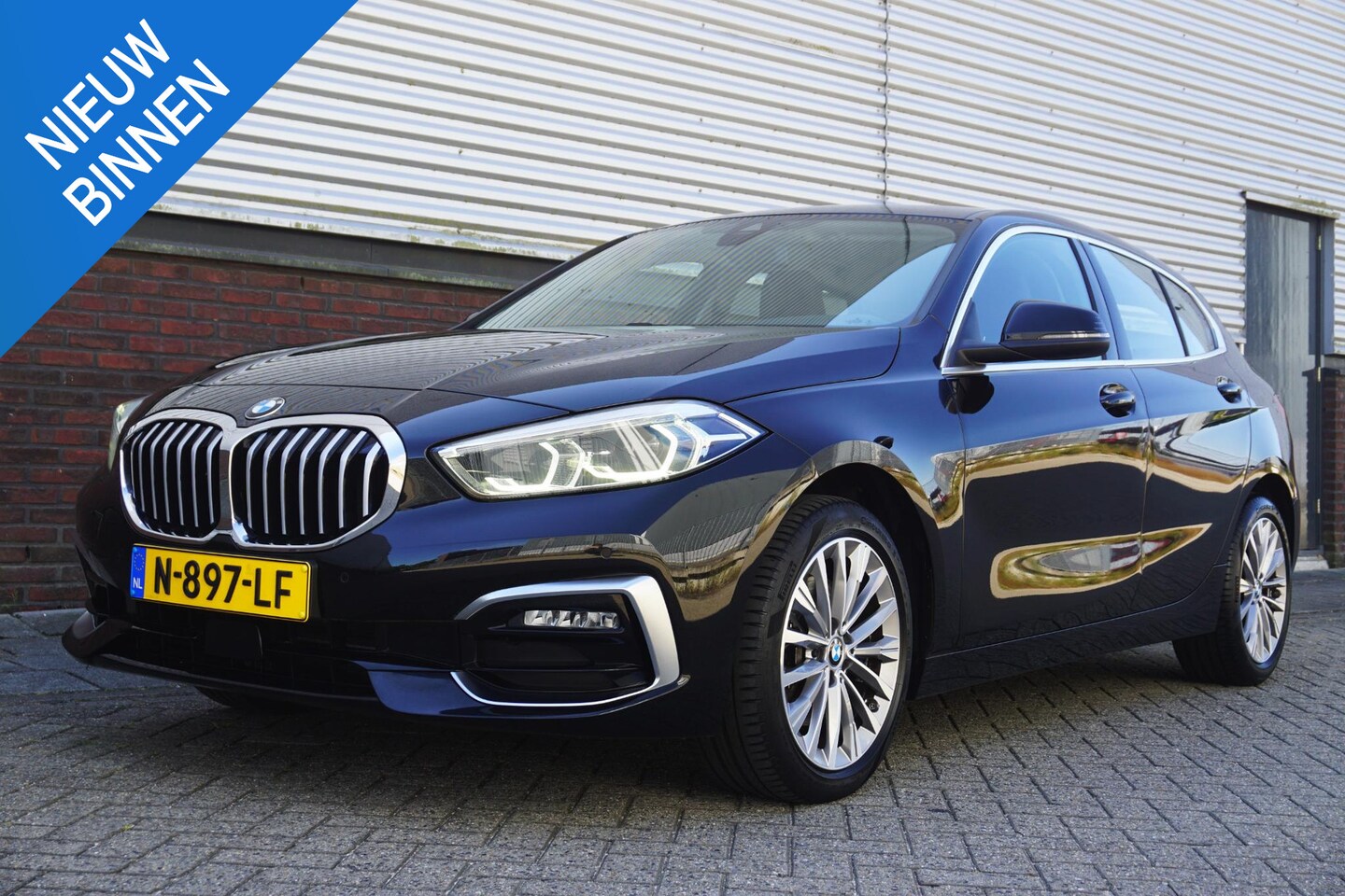 BMW 1-serie - 118i Business Edition Luxury/Leer/1e Eigenaar/ CarPlay/LED. - AutoWereld.nl