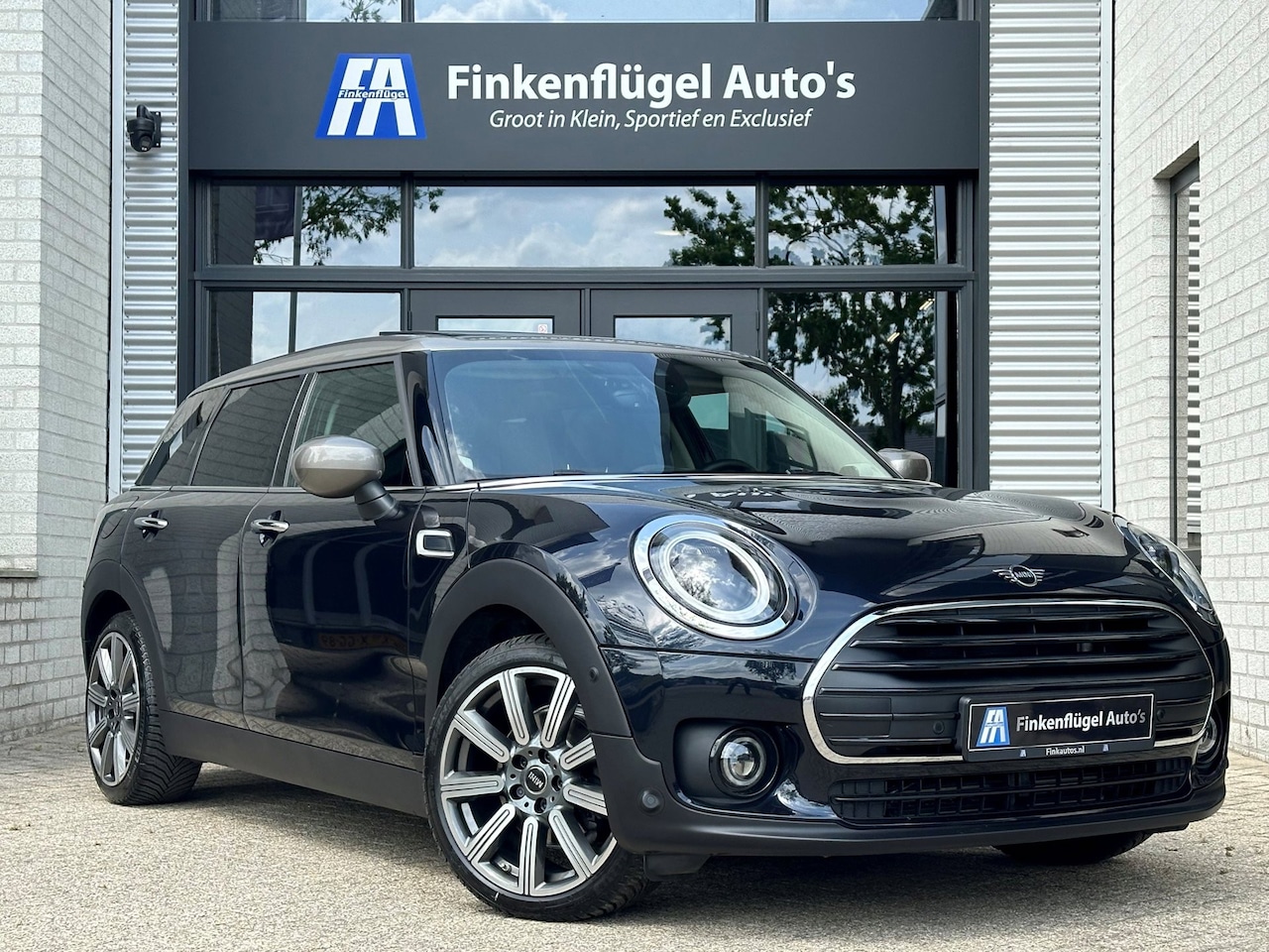MINI Clubman - 1.5 Cooper YOURS Facelift |Pano |Digi.Dash |Leder |Navi |Carplay |Led | - AutoWereld.nl