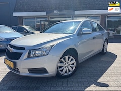 Chevrolet Cruze - 1.6 LE | Trekhaak | Airco | NW apk | Lage KM | NAP