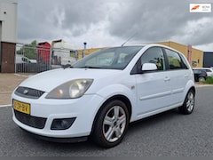 Ford Fiesta - 1.3-8V Futura XL PSENSOR AIRCO APK 2 X SLEUTELS