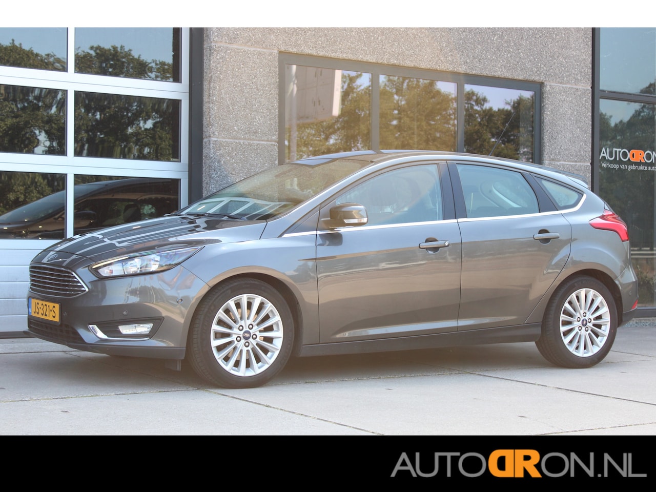 Ford Focus - 1.5 150PkTitanium HB Let op Lees Tekst! MOTOR DEFECT! - AutoWereld.nl