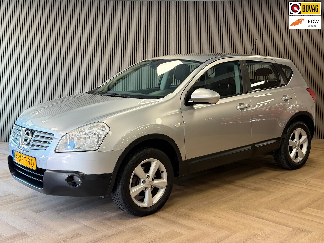 Nissan Qashqai - 1.6 Visia TREKHAAK CAMERA NAVIGATIE CRUISE AIRCO - AutoWereld.nl