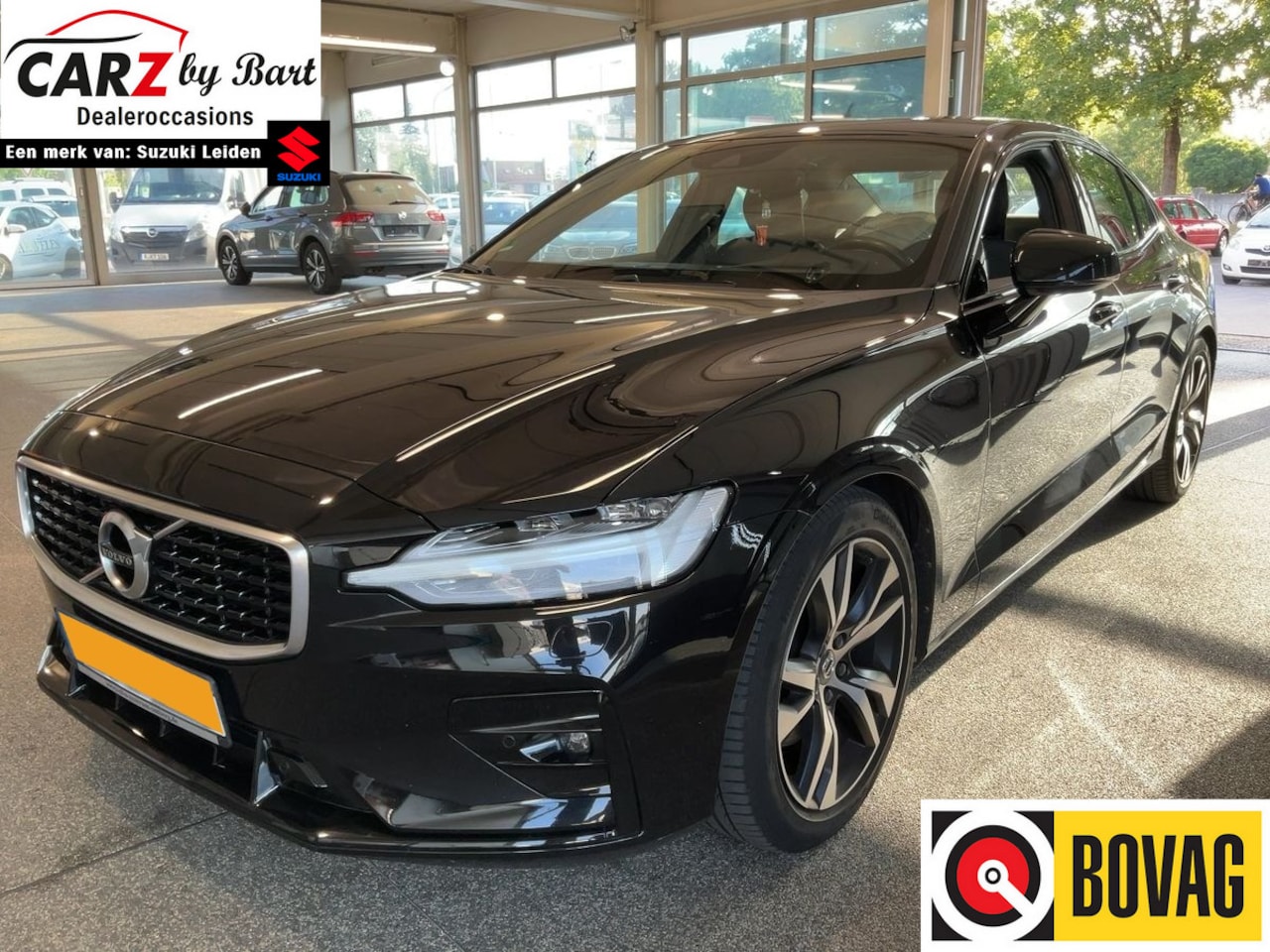 Volvo S60 - 2.0 T4 R-DESIGN AUTOMAAT Lederen sportstoelen | Open dak | Harman Kardon | HUD - AutoWereld.nl