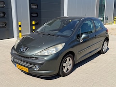 Peugeot 207 - 1.4-16V XS Pack