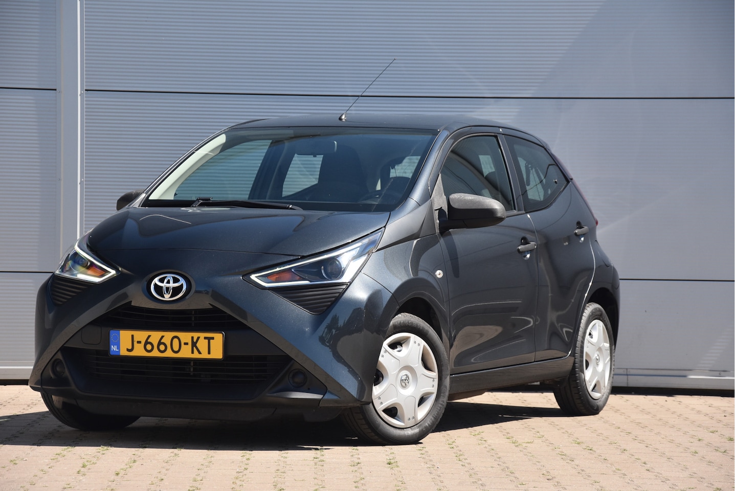 Toyota Aygo - 1.0 VVT-i x-fun 1.0 VVT-i x-fun - AutoWereld.nl