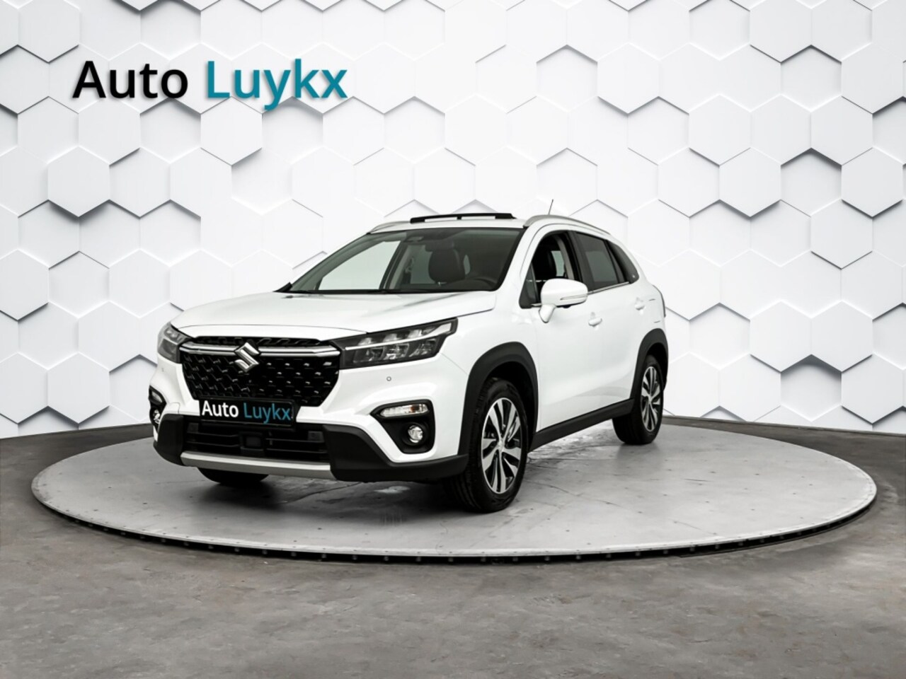Suzuki S-Cross - 1.5 Hybrid AllGrip Style Automaat | Panoramadak | 360 camera | Leder/alcantara bekleding - AutoWereld.nl