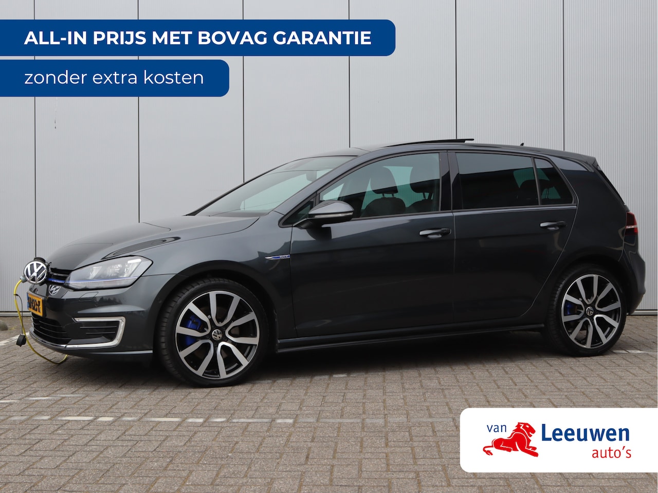 Volkswagen Golf - 1.4 TSI GTE | Panoramadak | Side Assist | ACC | Leder | Org. NL - AutoWereld.nl