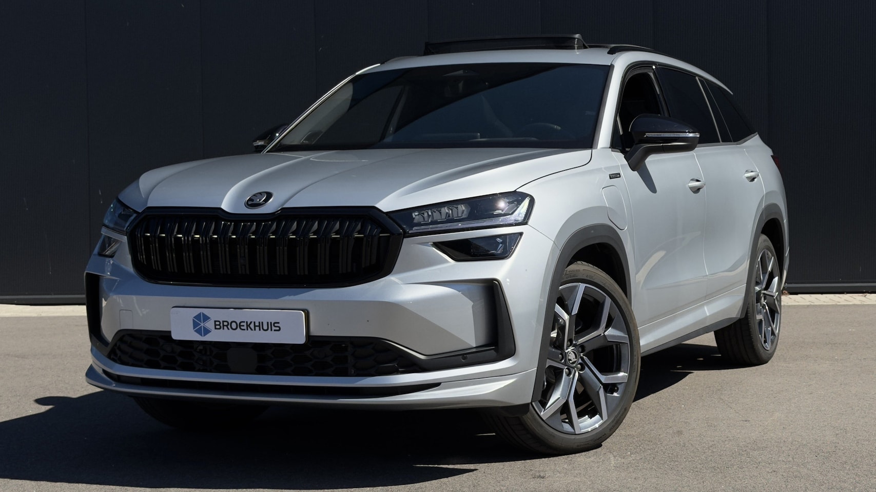 Skoda Kodiaq - 1.5 TSI iV PHEV 204pk Sportline Business | Achteruitrijcamera | Crew Protect Assist | Crui - AutoWereld.nl