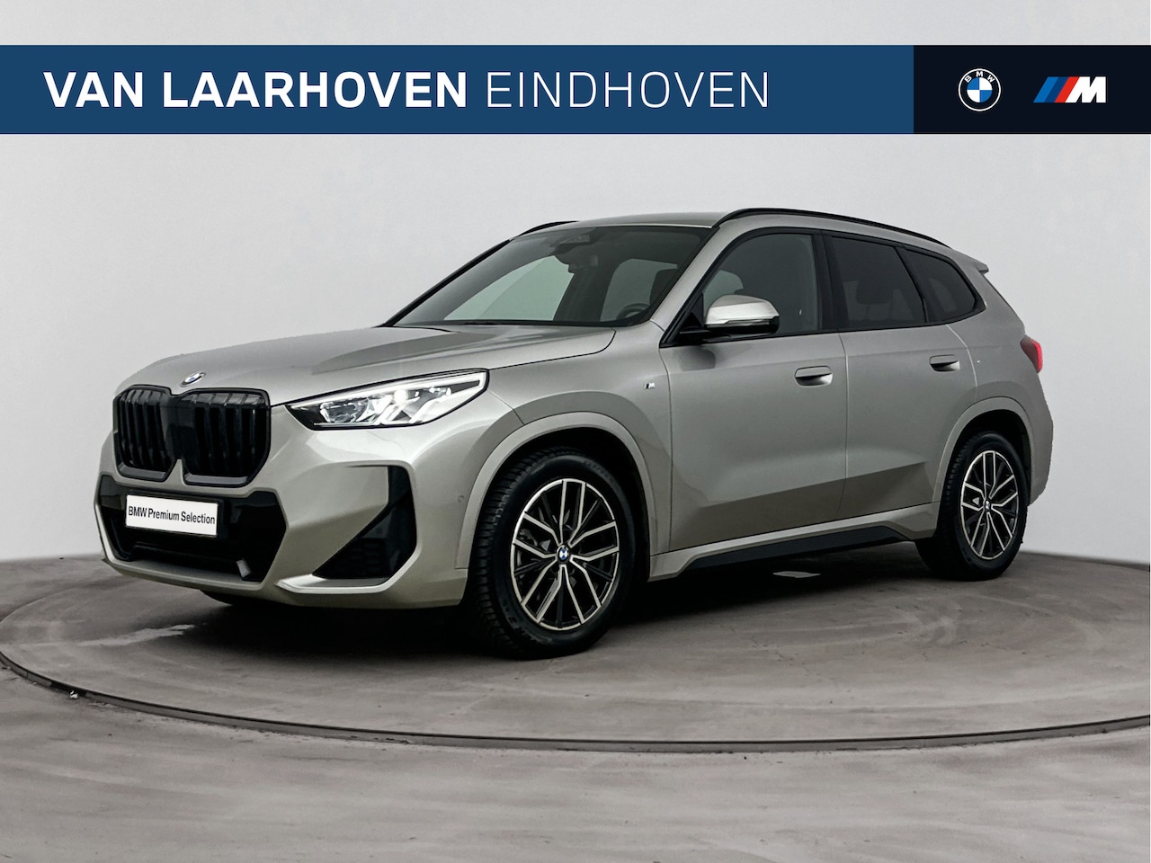 BMW X1 - sDrive20i M Sport Automaat / Sportstoelen / Achteruitrijcamera / Getint glas / PDC - AutoWereld.nl