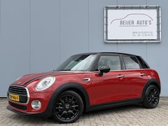 MINI 5-Deurs - 1.5 Cooper Chili Business Automaat/Trekhaak/Navi/Climate