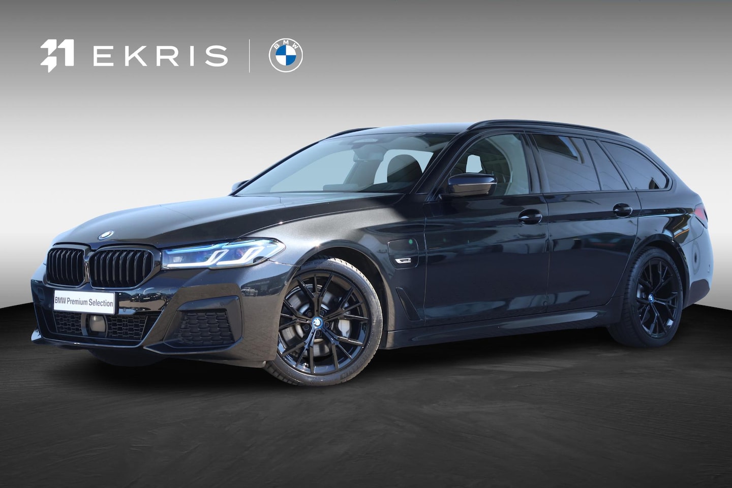 BMW 5-serie Touring - 530e Business Edition Plus | M-Sport Pakket | Trekhaak | Harman Kardon | Stuur & Stoelverw - AutoWereld.nl