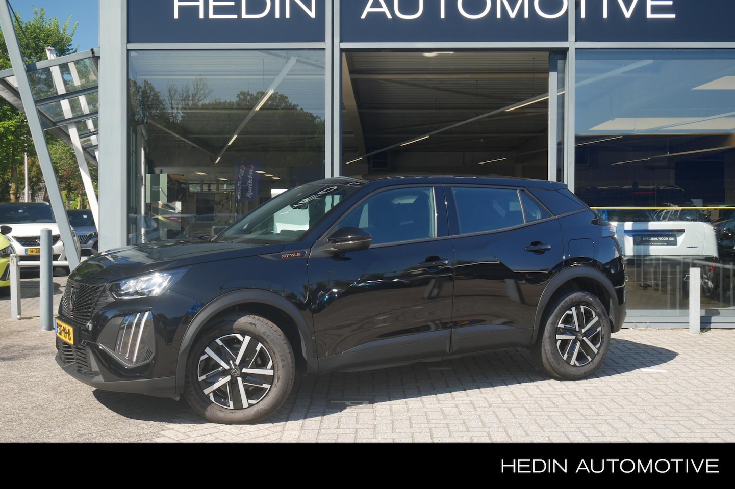 Peugeot 2008 - 1.2 Hybrid 145PK STYLE Aut. | Navigatie via App | Climate Control | Cruise Control | Carpl - AutoWereld.nl