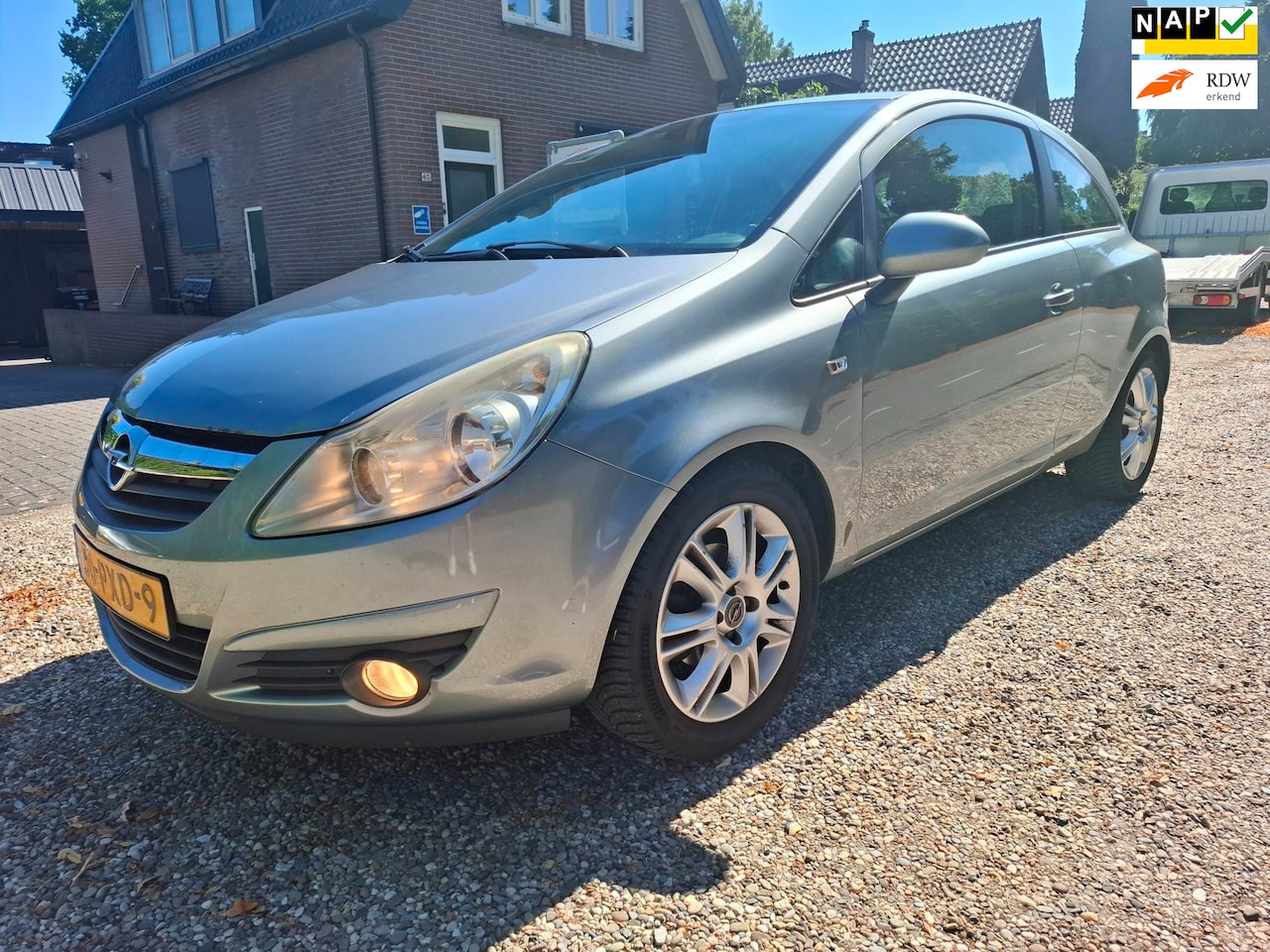 Opel Corsa - 1.4-16V Cosmo APK 4-2027 ketting en beurt - AutoWereld.nl