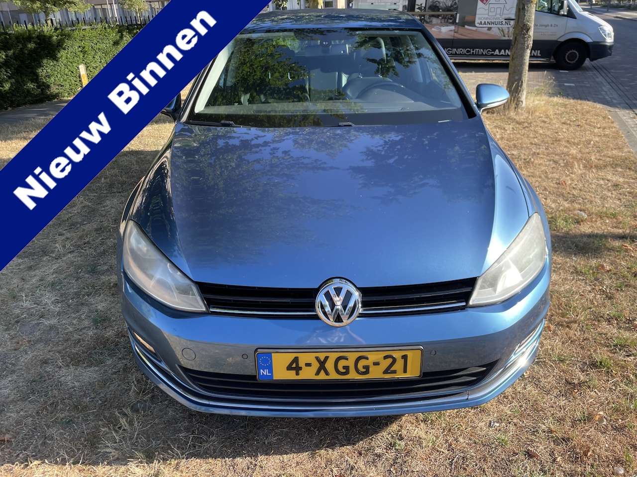 Volkswagen Golf - 1.2 TSI Highline Gaat soms niet uit park vele opties zeer mooi nl auto - AutoWereld.nl