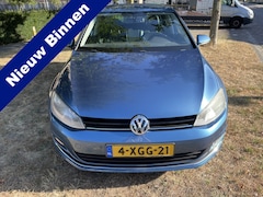 Volkswagen Golf - 1.2 TSI Highline Gaat soms niet uit park vele opties zeer mooi nl auto nu is het instappen