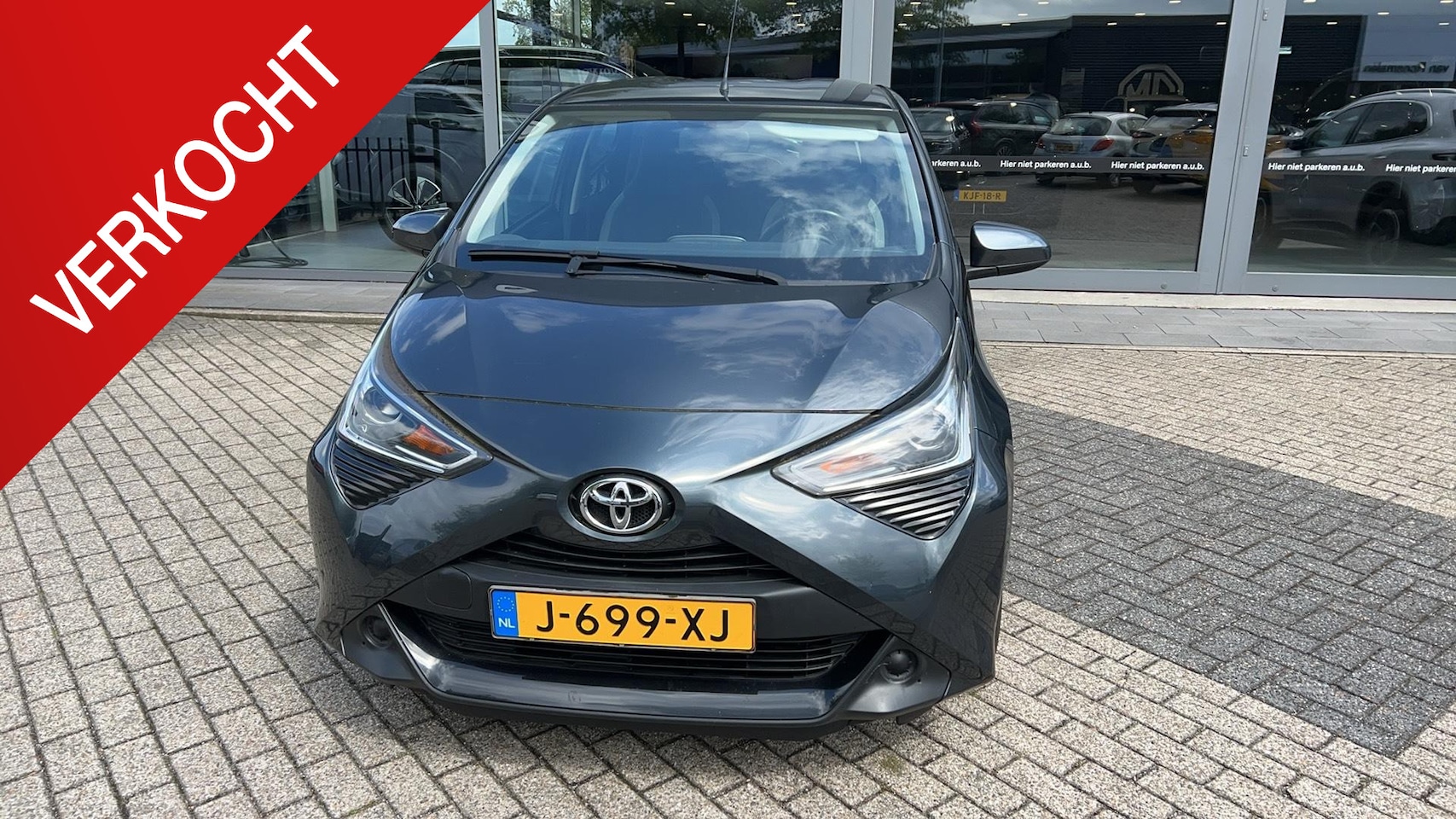 Toyota Aygo - 1.0 VVT-i x-play | Achteruit Camera | Airco | Bluetooth | Carplay | - AutoWereld.nl