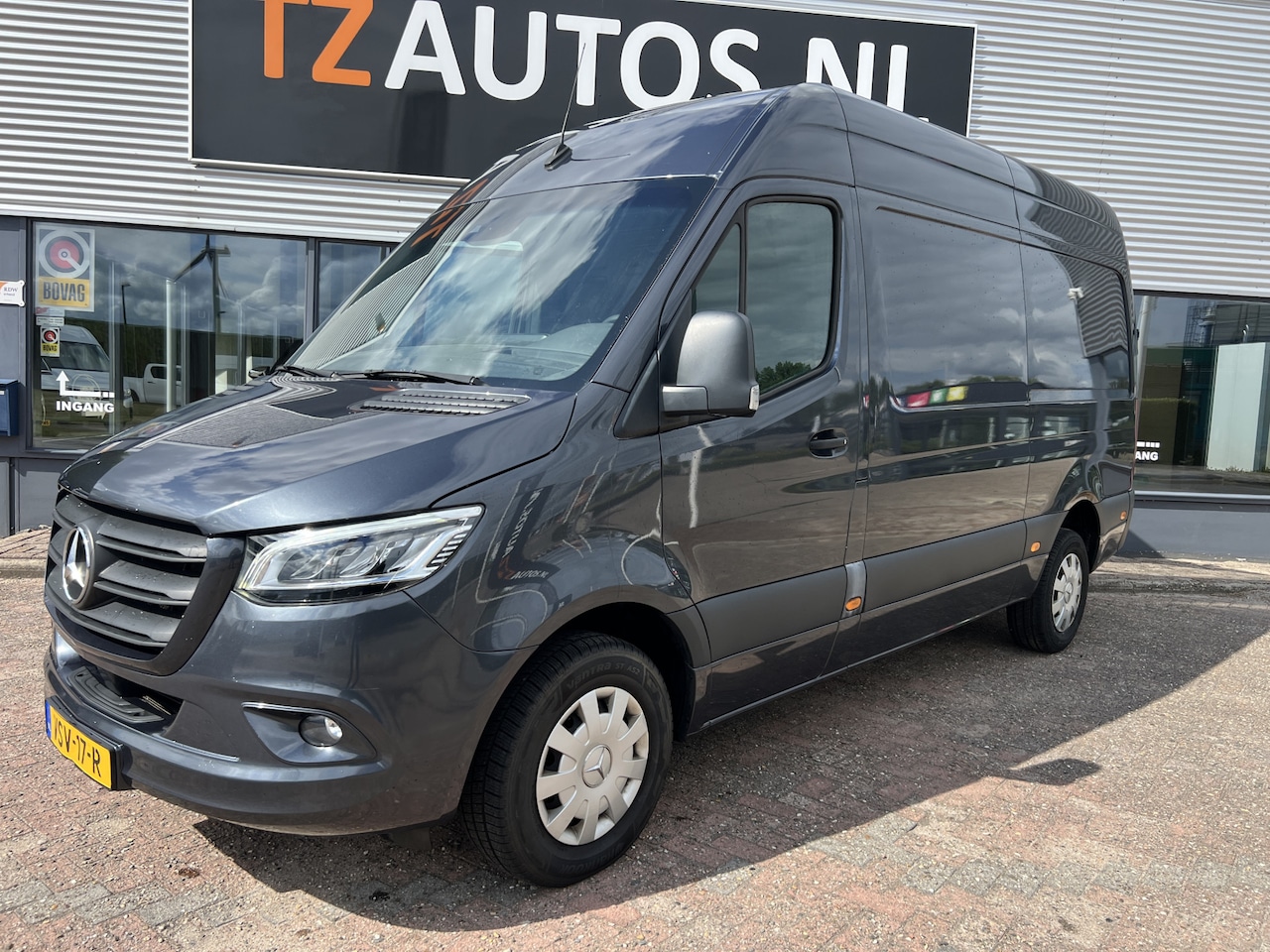 Mercedes-Benz Sprinter - 317 CDI L2H2 / 3500 Kg Trekgewicht - AutoWereld.nl
