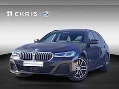 BMW 5-serie Touring - 530e xDrive M Sport | Trekhaak | Harman Kardon | Head-up | Stoelventilatie | Driving Assis