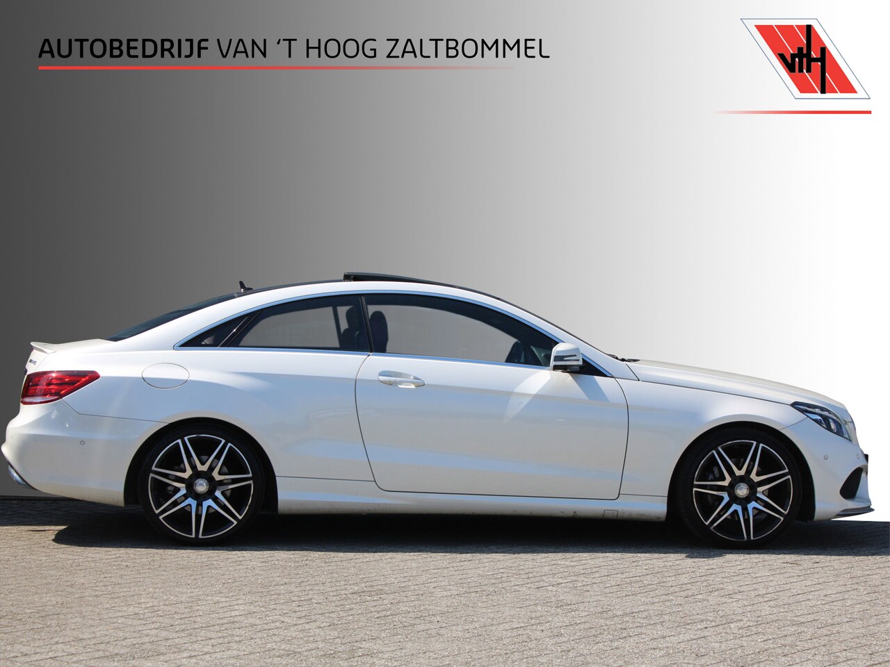 Mercedes-Benz E-klasse Coupé - 320 Prestige AMG PANORAMADAK LEDER MEMORY DISTRONIC 360-CAMERA H&K 19'' - AutoWereld.nl