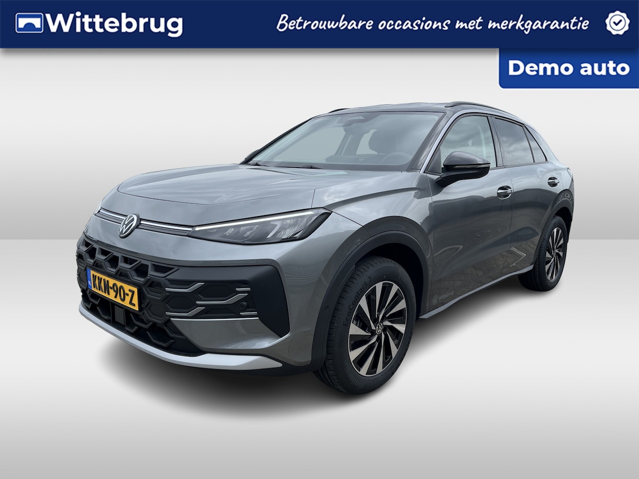 Volkswagen T-Roc - 1.5 eTsi Life First Edition Zwenkbare trekhaak / Dodehoek detectie / Stuur en stoelverwarm - AutoWereld.nl