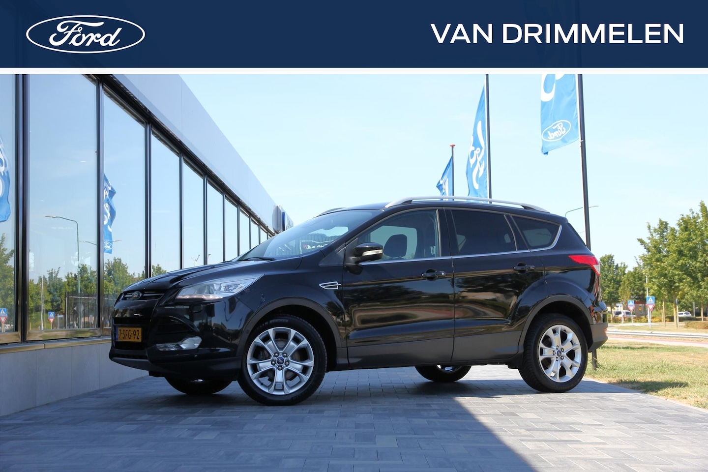 Ford Kuga - 1.6 EcoBoost 150pk Titanum | Panther Black | Full Options - AutoWereld.nl