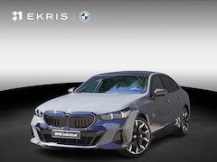 BMW 5-serie - 550e xDrive M Sportpakket Pro | Innovation Pack | Comfort Pack | Travel Pack | Parking Ass