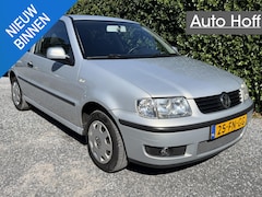 Volkswagen Polo - 1.4 Comfortline Automaat | Autom. Airco | Elekt. Ramen | Radio | APK tot 30-05-2027