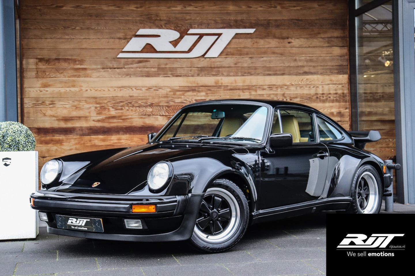 Porsche 911 - 930 3.3 Turbo Coupé **First paint/Collectors item in mint condition** - AutoWereld.nl