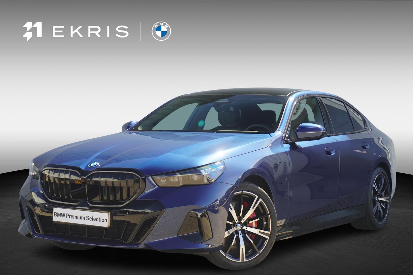 BMW 5-serie - 550e xDrive M Sport Pro | Glazen Panoramadak | Adaptief Onderstel Professional | Harman Ka - AutoWereld.nl