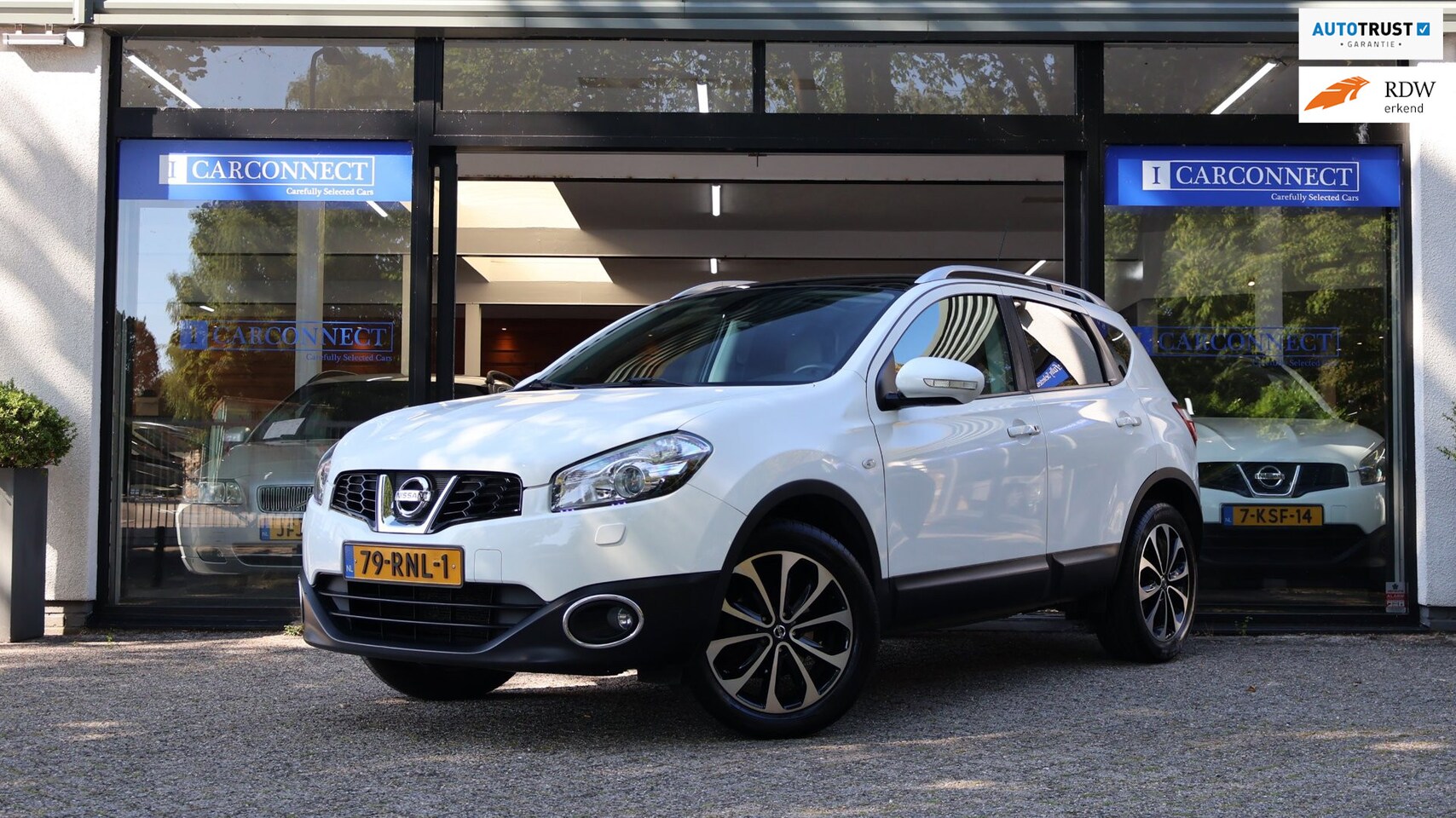 Nissan Qashqai - 2.0 Tekna|NAP|leder|Navi|Pano|Clima|Cruise|BOSE|PDC|Vol! - AutoWereld.nl