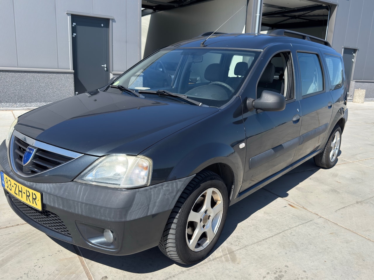 Dacia Logan MCV - 1.6-16V Lauréate airco - AutoWereld.nl