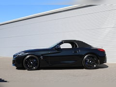 BMW Z4 Roadster - M40i High Executive 340PK (Sportleder Carplay ACC HeadUp HarmanKardon Keyless Full-Led Win