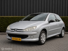 Peugeot 206 - 1.4 Génération 2008 | 53.xxx KM | NAP | TREKHAAK