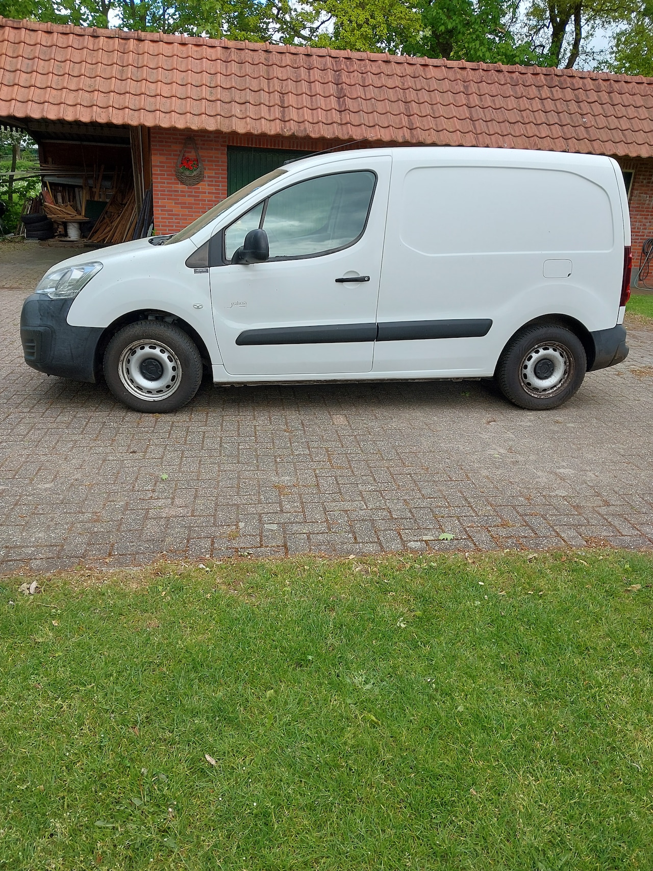 Citroën Berlingo - 1.6 BlueHDI 100 Business Economy S&S - AutoWereld.nl