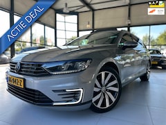 Volkswagen Passat Variant - 1.4 TSI GTE Highline | DSG | |Panorama | Keyless| LED | Camera | Adaptief Cruise | Goed on