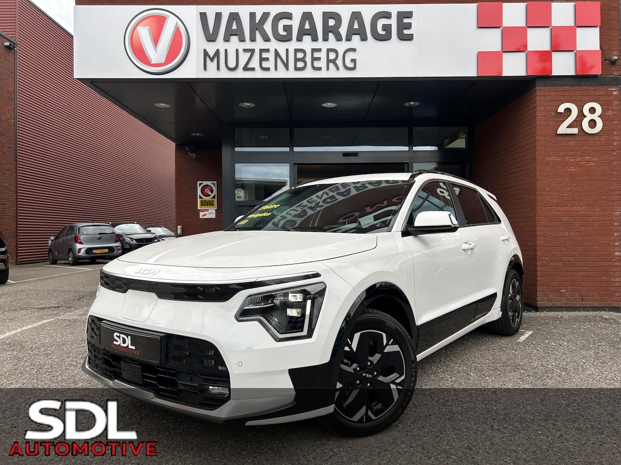 Kia Niro EV - Edition Advanced 64.8 kWh 3-fase // ADAPTIVE CRUISE // NAVI + CARPLAY // KEYLESS // ELEK. - AutoWereld.nl