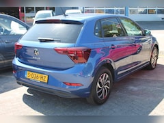 Volkswagen Polo - 1.0 TSI LIFE *NL-Auto* Parkeersensoren v.a. / apple carplay / android