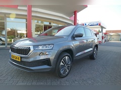 Skoda Karoq - 1.5 TSI BUSINESS EDITION PLUS 150 PK CAMERA/NAVI/ACC/WINTERPAKKET